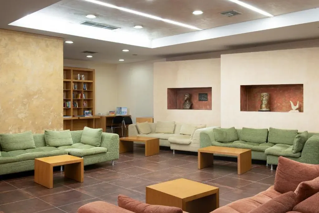 Mediterranee Hotel 11